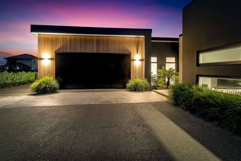 Photo of property in 10 Hazelnut Avenue, Prebbleton, 7604