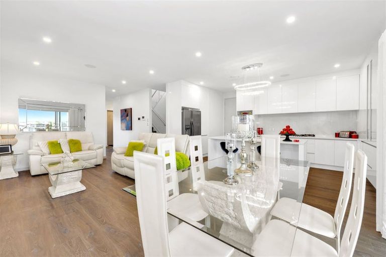 Photo of property in 39 Hikuawa Road, Flat Bush, Auckland, 2019