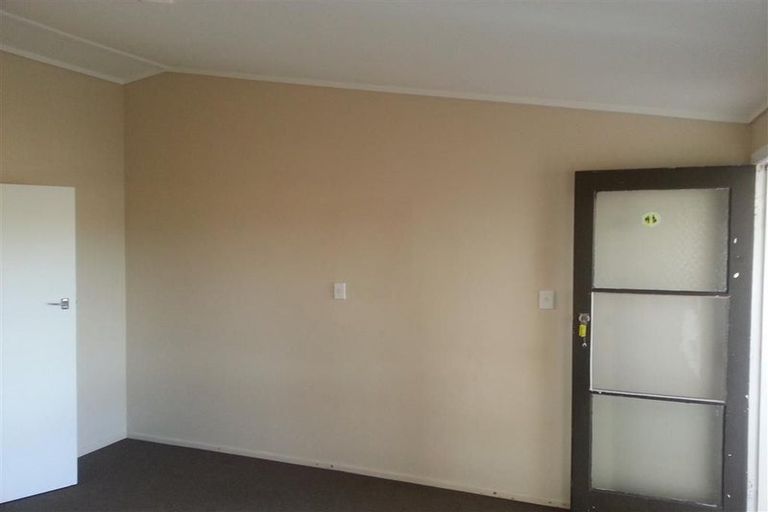 Photo of property in 3/312 Massey Road, Mangere East, Auckland, 2024
