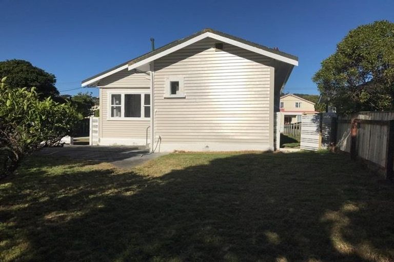 Photo of property in 13 Torridon Road, Miramar, Wellington, 6022