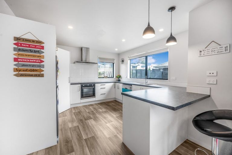 Photo of property in 8 Provisional Drive, Te Kamo, Whangarei, 0112