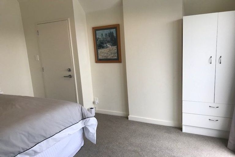 Photo of property in 122 Office Road, Merivale, Christchurch, 8014