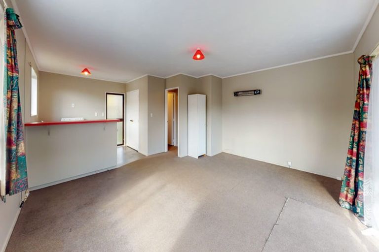 Photo of property in 1a Sunny Grove, Wainuiomata, Lower Hutt, 5014