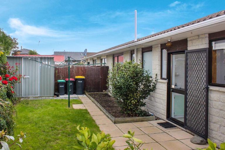 Photo of property in 57 Waratah Street, Avondale, Christchurch, 8061