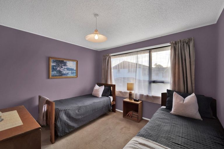 Photo of property in 287 Avonhead Road, Avonhead, Christchurch, 8042