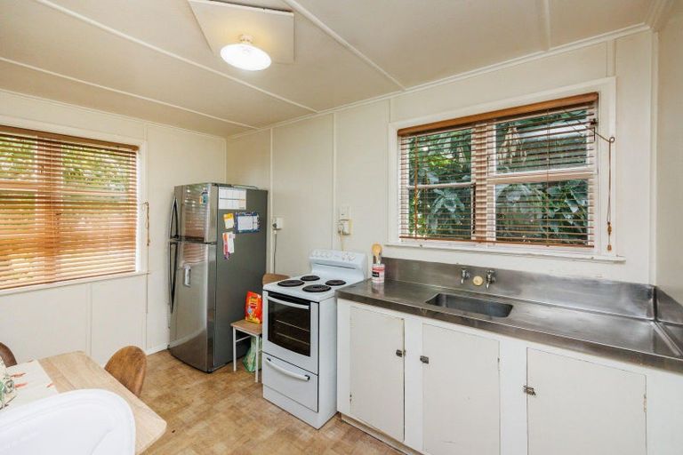 Photo of property in 27 Whyte Street, Foxton, 4814