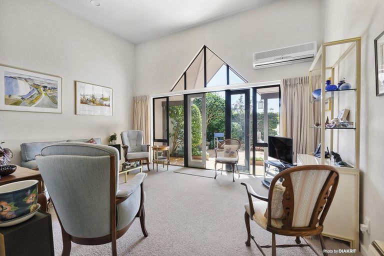 Photo of property in 14u3 Harriett Street, Thorndon, Wellington, 6011