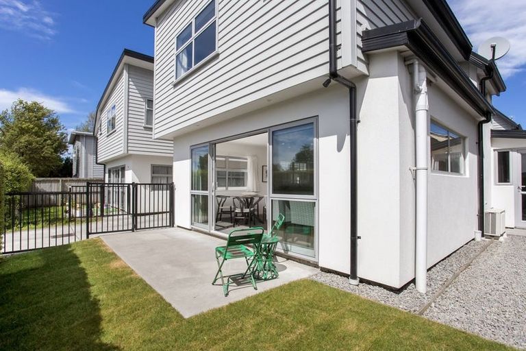Photo of property in 4/33 Elizabeth Street, Riccarton, Christchurch, 8041