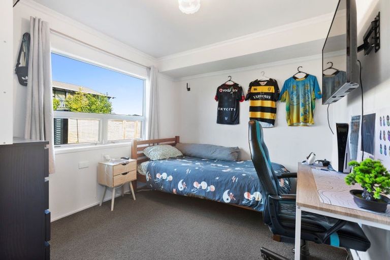 Photo of property in 68 Bayly Street, Waitara, 4320