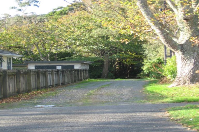 Photo of property in 35 Kamahi Street, Stokes Valley, Lower Hutt, 5019