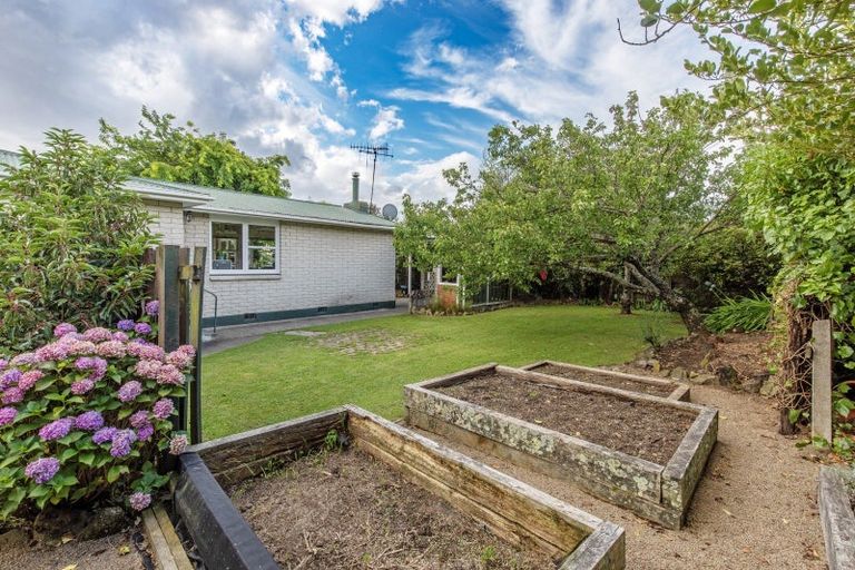 Photo of property in 6 Cobham Crescent, Waipukurau, 4200