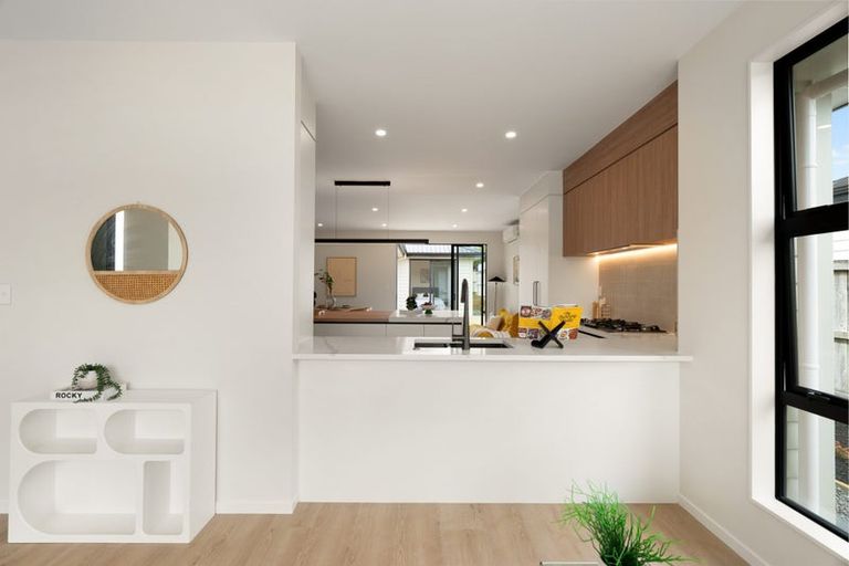 Photo of property in 24 Josh Road, Huapai, Kumeu, 0810