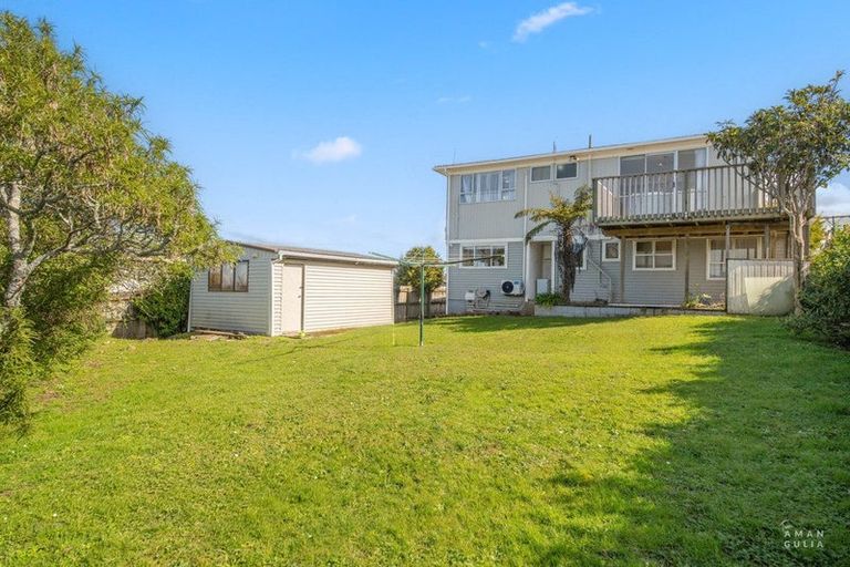 Photo of property in 207 Don Buck Road, Massey, Auckland, 0614