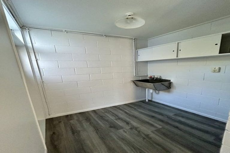 Photo of property in 267 Massey Road, Mangere East, Auckland, 2024