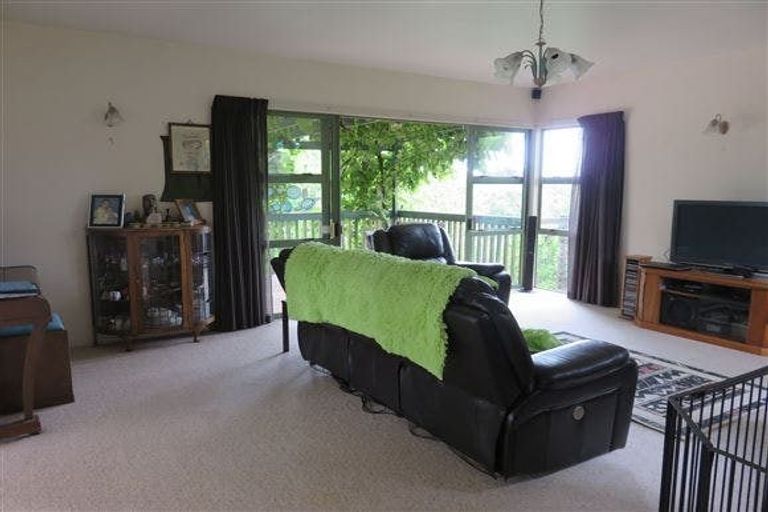 Photo of property in 163a Colwill Road, Massey, Auckland, 0614