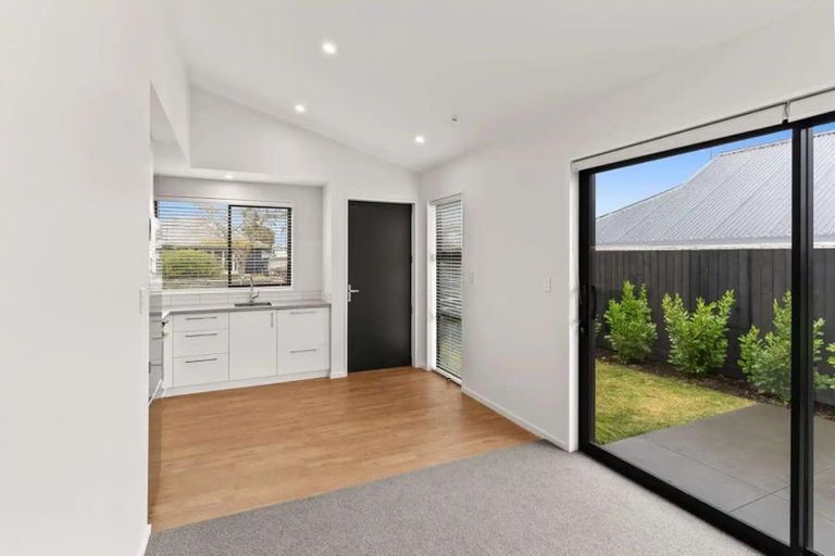 Photo of property in 11 Halliwell Avenue, Papanui, Christchurch, 8052