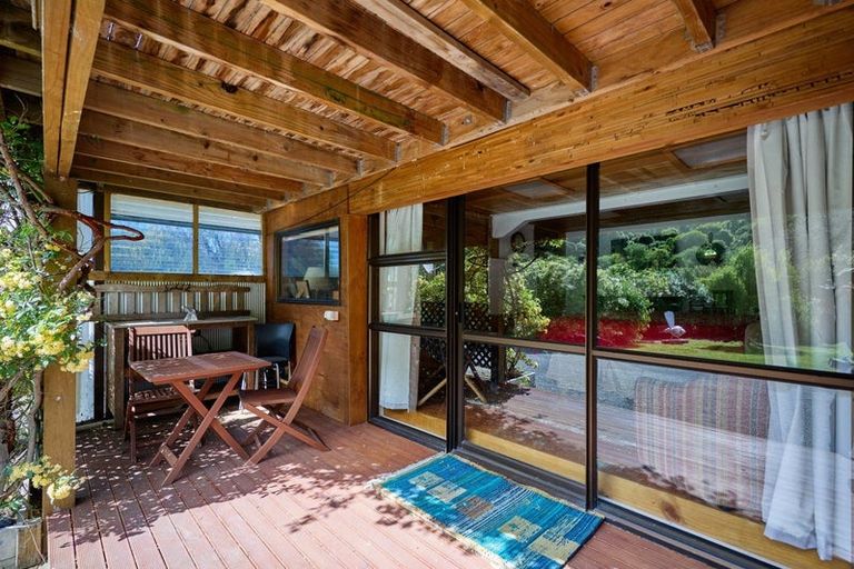 Photo of property in 17 Makura Road, Goose Bay, Kaikoura, 7374