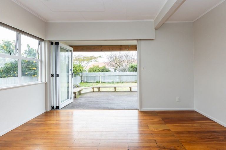 Photo of property in 16 Arnold Street, Onekawa, Napier, 4110