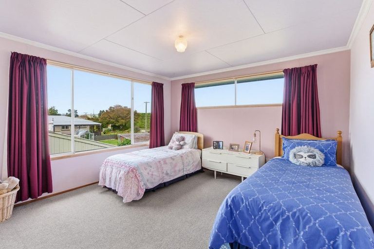 Photo of property in 28 Newcastle Street, Riversdale, 9776