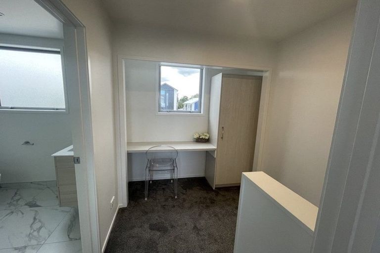 Photo of property in 5/24 Yeovil Road, Te Atatu Peninsula, Auckland, 0610
