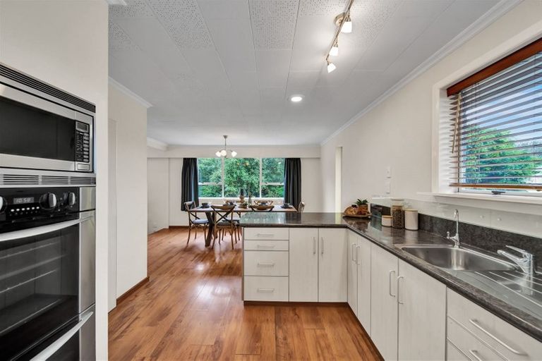 Photo of property in 99 Cordelia Street, Stratford, 4332