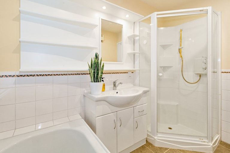 Photo of property in 280 Queen Elizabeth Ii Drive, Mairehau, Christchurch, 8052