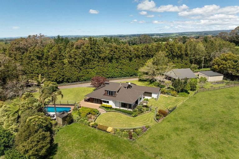Photo of property in 42 Walker Road West, Aongatete, 3178