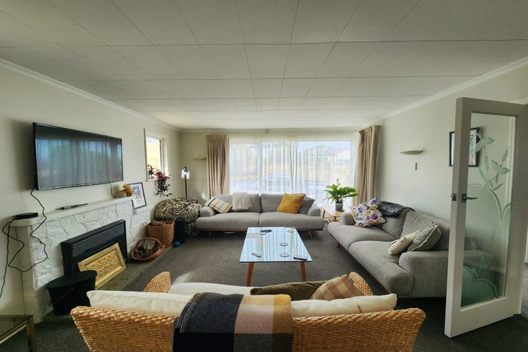 Photo of property in 14 Mills Road, Brooklyn, Wellington, 6021