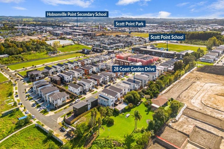 Photo of property in 28 Coast Garden Drive, Hobsonville, Auckland, 0616