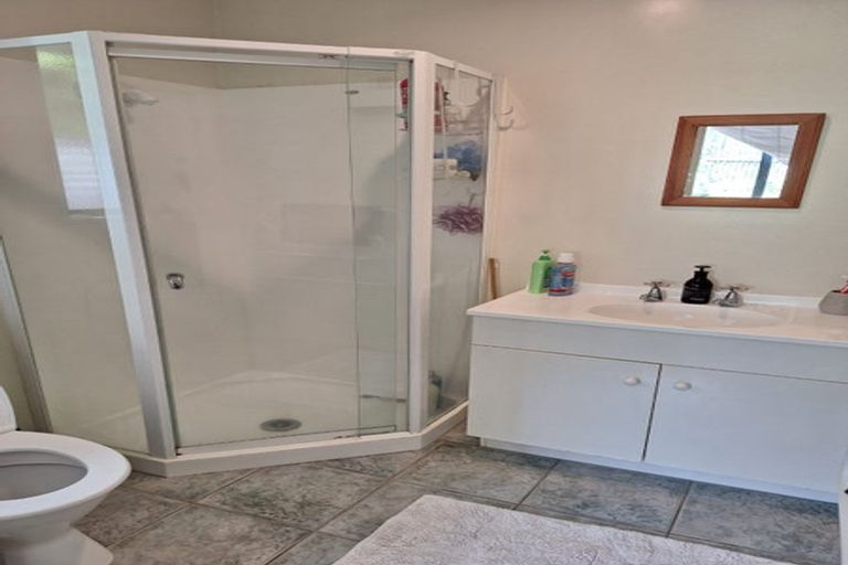 Photo of property in 85a Clovelly Road, Bucklands Beach, Auckland, 2012