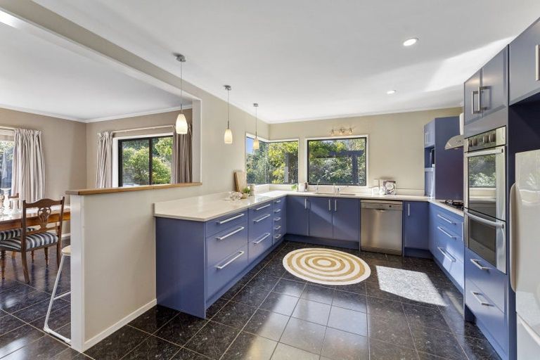 Photo of property in 6 Pinewood Grove, Paraparaumu Beach, Paraparaumu, 5032