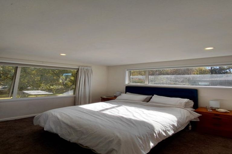 Photo of property in 226 Memorial Avenue, Burnside, Christchurch, 8053