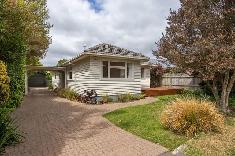 Photo of property in 116 Riverlaw Terrace, Saint Martins, Christchurch, 8022