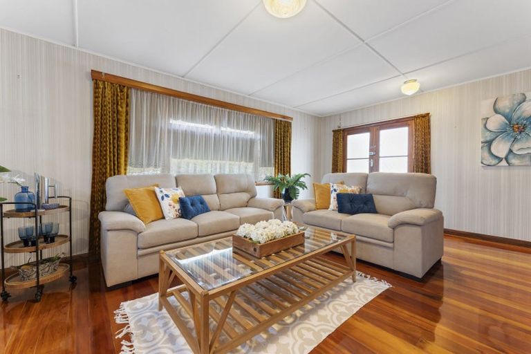 Photo of property in 77 Shamrock Street, Takaro, Palmerston North, 4412