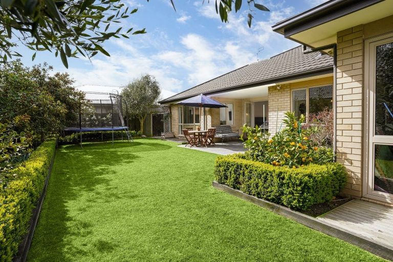 Photo of property in 16 Pukeko Place, Rangiora, 7400