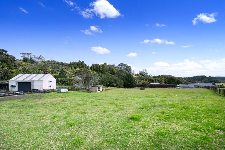 Photo of property in 12 Mildon Road, Waitakere, Auckland, 0782