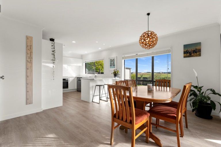 Photo of property in 21 Nicole Place, Papamoa Beach, Papamoa, 3118