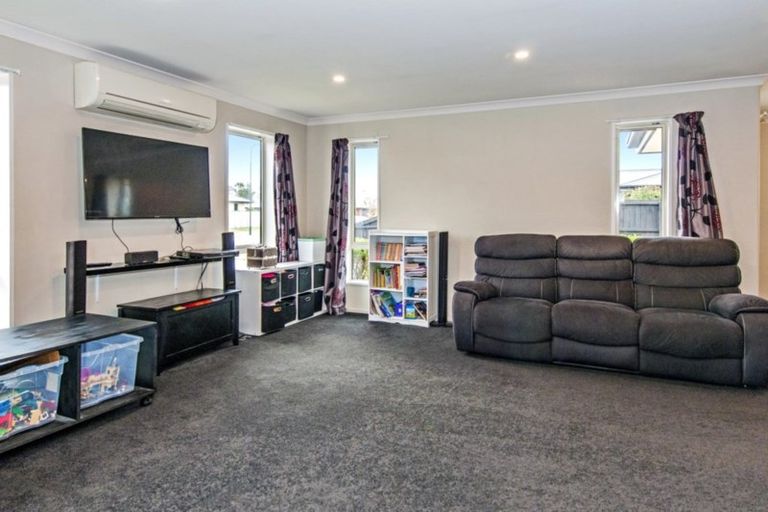 Photo of property in 30 Fairfield Way, Rolleston, 7614