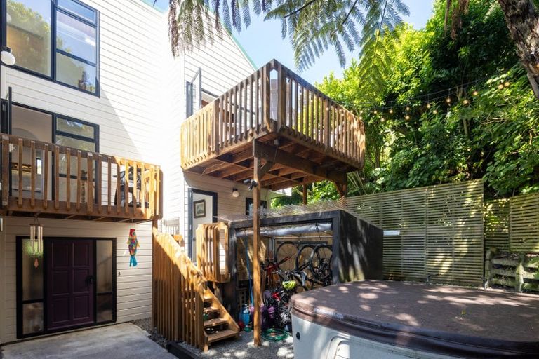 Photo of property in 108b Maida Vale Road, Roseneath, Wellington, 6011