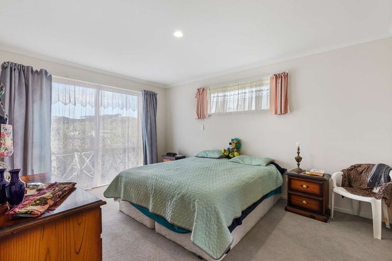 Photo of property in 37 Cabeleigh Drive, Helensville, 0800