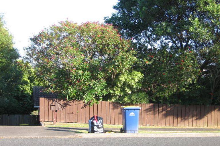 Photo of property in 34 Oaktree Avenue, Browns Bay, Auckland, 0630