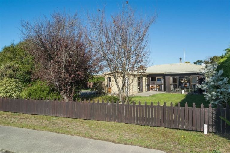 Photo of property in 9 Dale Street, Kaiapoi, 7630