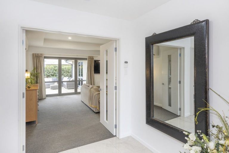 Photo of property in 20 Dunaverty Place, Broomfield, Christchurch, 8042