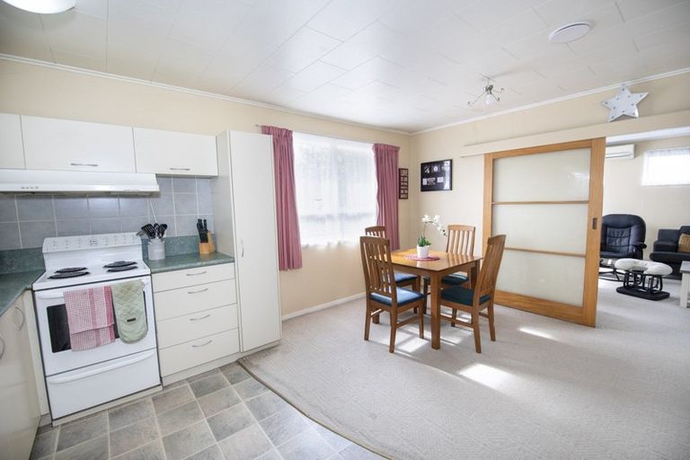 Photo of property in 30 Chester Street, Taradale, Napier, 4112