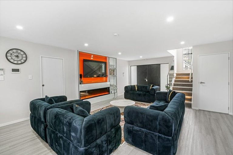 Photo of property in 4 Tawapou Close, Massey, Auckland, 0614