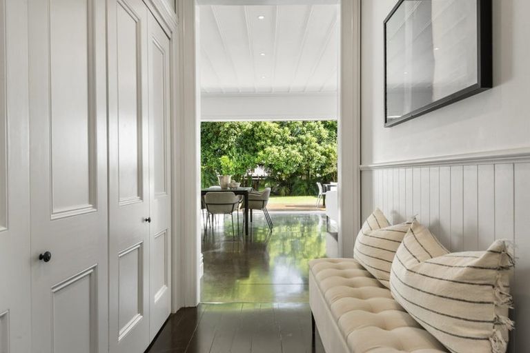 Photo of property in 154 Hinemoa Street, Birkenhead, Auckland, 0626