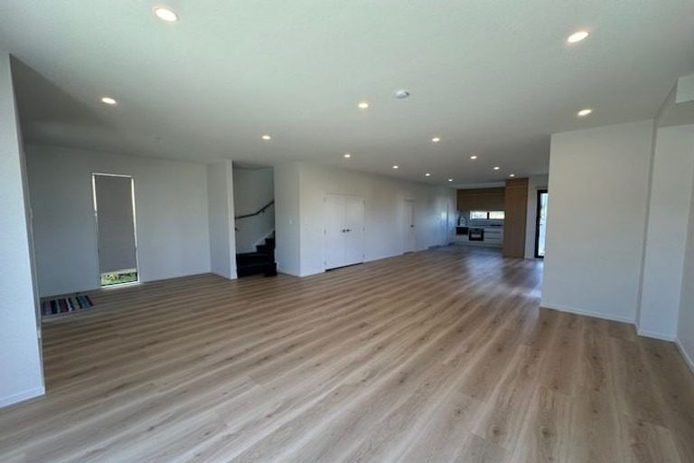 Photo of property in 169 Henwood Road, Westgate, Auckland, 0814
