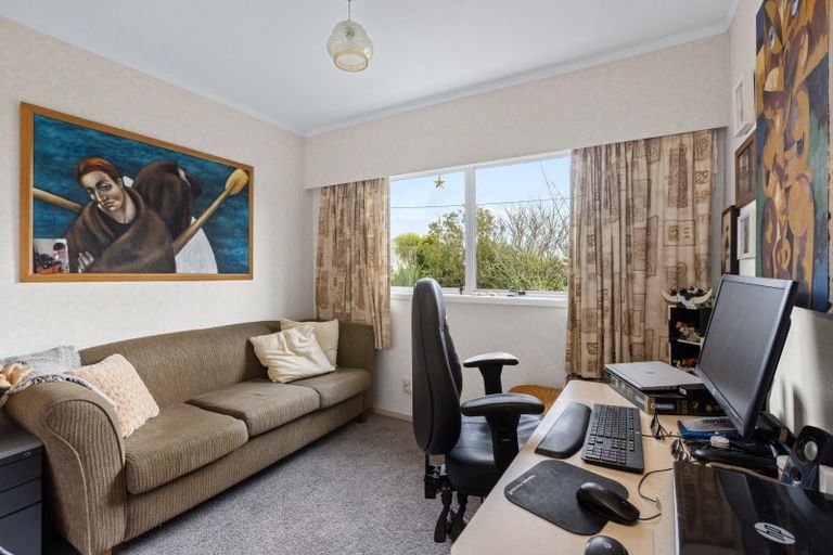 Photo of property in 1068 Whangaparaoa Road, Tindalls Beach, Whangaparaoa, 0930