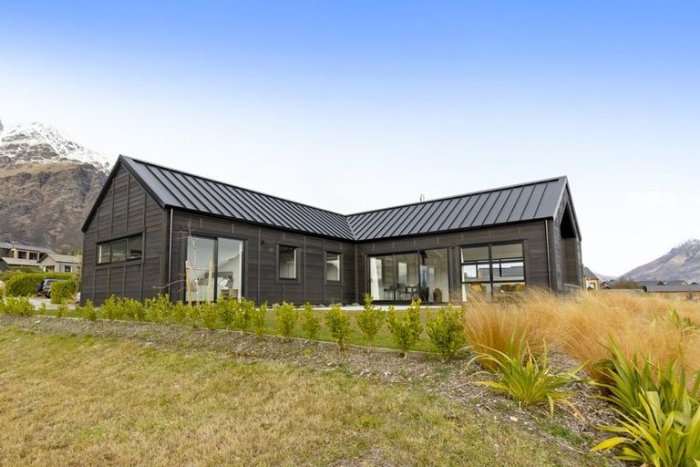 Photo of property in 9 Mcadam Drive, Jacks Point, Queenstown, 9371