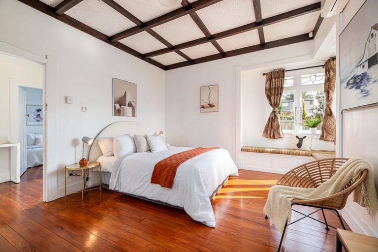 Photo of property in 118a Hutchinson Avenue, New Lynn, Auckland, 0600